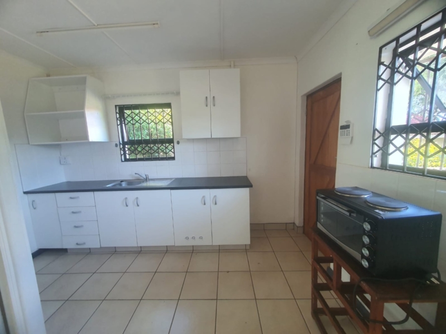 To Let 1 Bedroom Property for Rent in Beacon Bay Eastern Cape